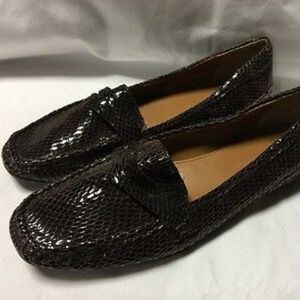 Joan & David Women's Petra Leather Loafer